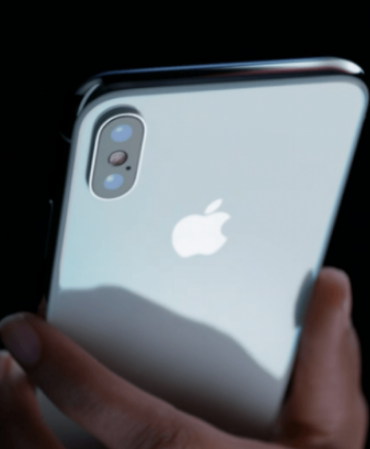 Los paneles de cristal de los próximos iPhone confirman importantes detalles