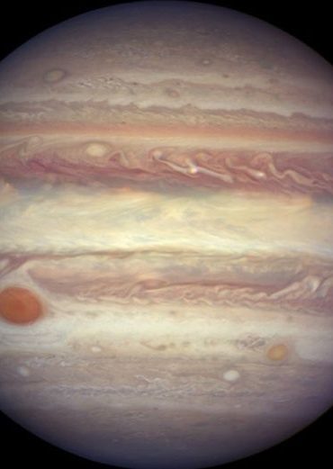 Científicos hallan más lunas a Júpiter, en total van 79